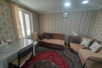 Aylıq Kirayə Köhnə Tikili İçərişəhərdə