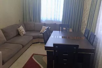Satılır Köhnə Tikili Pasyolkada