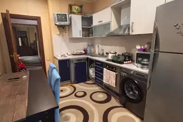 Satılır Yeni Tikili 1-ci Mikrorayonda