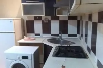 Satılır Köhnə Tikili 8-ci Kilometrdə
