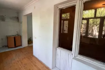 Satılır Köhnə Tikili Biləcəridə
