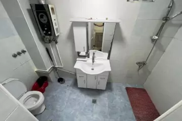 Aylıq Kirayə Köhnə Tikili Montində