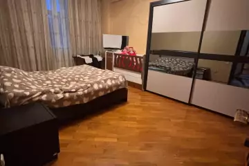 Satılır Yeni Tikili 1-ci Mikrorayonda