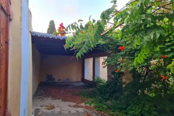 Satılır Bağ Evi Bilgəhdə