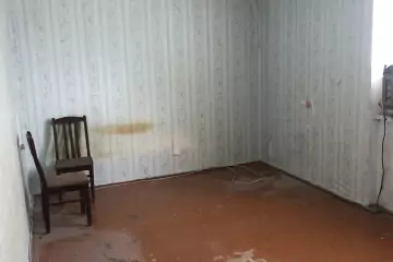 Satılır Köhnə Tikili Qaraçuxurda