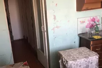 Satılır Köhnə Tikili Qaraçuxurda