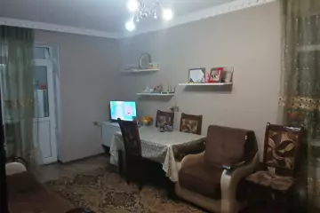 Aylıq Kirayə Köhnə Tikili 8-ci Mikrorayonda
