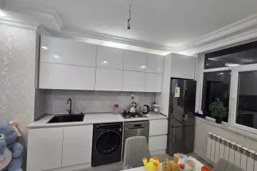 Satılır Yeni Tikili Bakıxanovda