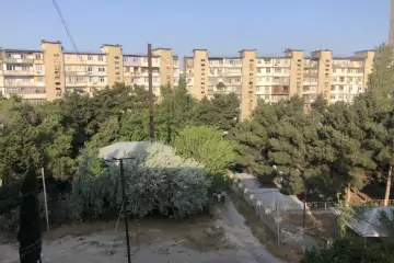 Satılır Köhnə Tikili Qaraçuxurda