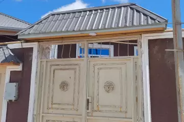 Satılır Həyət Evi Binədə