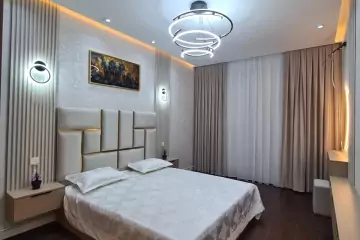Satılır Köhnə Tikili Nəsimi Bazarında