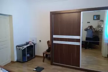 Satılır Həyət Evi Rəsulzadə Qəsəbəsində