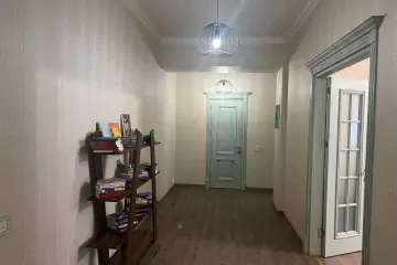 Satılır Yeni Tikili Badamdarda