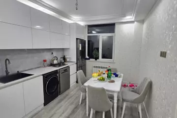 Satılır Yeni Tikili Bakıxanovda