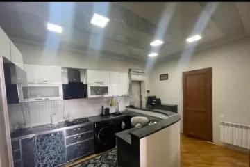 Satılır Yeni Tikili 7-ci Mikrorayonda