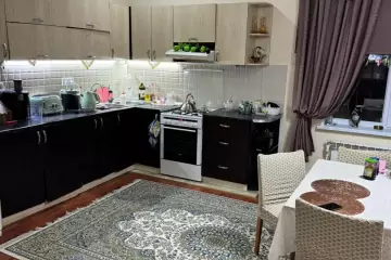 Satılır Həyət Evi Buzovnada