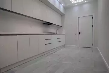 Satılır Yeni Tikili 5-ci Mikrorayonda
