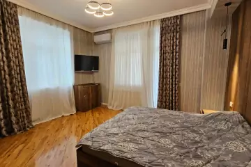 Aylıq Kirayə Yeni Tikili Elmler Akademiyasıda