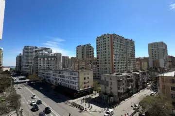 Satılır Yeni Tikili Elmler Akademiyasıda