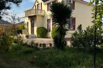 Satılır Həyət Evi Buzovnada