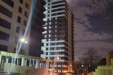 Satılır Yeni Tikili 5-ci Mikrorayonda