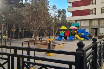 Satılır Yeni Tikili 5-ci Mikrorayonda