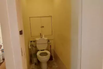 Satılır Köhnə Tikili Elmler Akademiyasıda