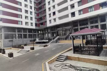 Satılır Yeni Tikili 5-ci Mikrorayonda