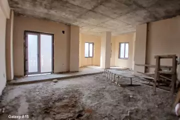 Satılır Yeni Tikili İçərişəhərdə