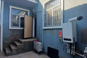Satılır Həyət Evi Bakıda
