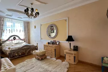 Satılır Yeni Tikili Elmler Akademiyasıda
