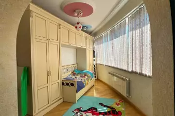Satılır Yeni Tikili Elmler Akademiyasıda