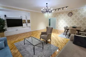 Aylıq Kirayə Yeni Tikili Elmler Akademiyasıda