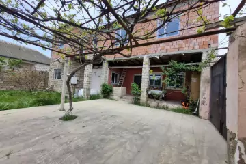 Satılır Həyət Evi Buzovnada