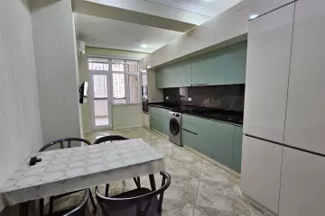 Aylıq Kirayə Yeni Tikili Elmler Akademiyasıda