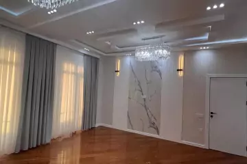 Satılır Yeni Tikili 5-ci Mikrorayonda