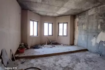 Satılır Yeni Tikili İçərişəhərdə