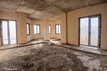 Satılır Yeni Tikili İçərişəhərdə