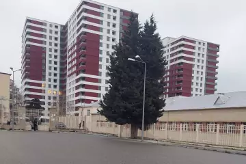 Satılır Yeni Tikili 5-ci Mikrorayonda