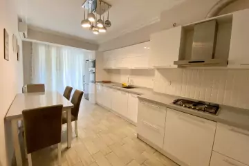 Aylıq Kirayə Yeni Tikili Ağ şəhər Kompleksində
