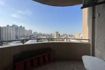 Satılır Yeni Tikili Elmler Akademiyasıda