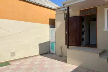 Satılır Həyət Evi Binəqədidə