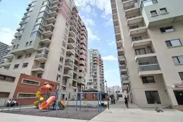 Satılır Yeni Tikili Yasamalda