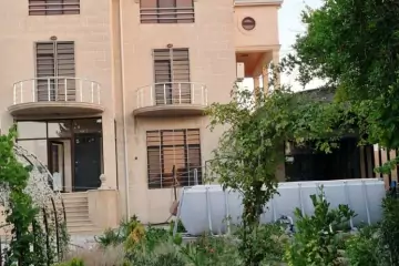 Satılır Bağ Evi Novxanıda