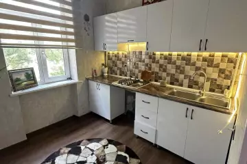 Satılır Köhnə Tikili Nərimanov Parkı