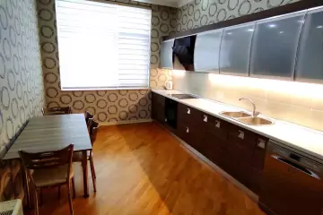 Satılır Yeni Tikili Yasamalda