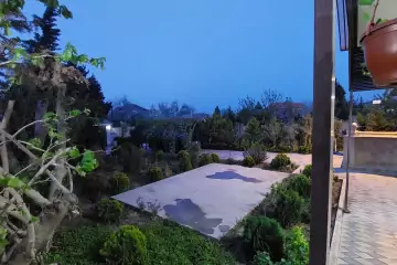 Satılır Bağ Evi Novxanıda