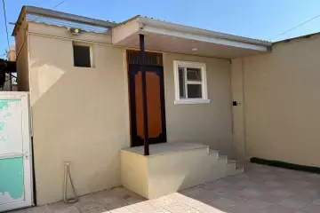 Satılır Həyət Evi Binəqədidə