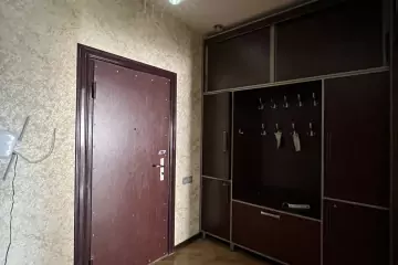 Satılır Yeni Tikili Elmler Akademiyasıda