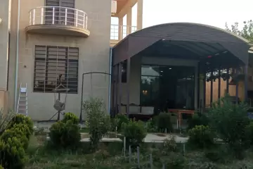 Satılır Bağ Evi Novxanıda